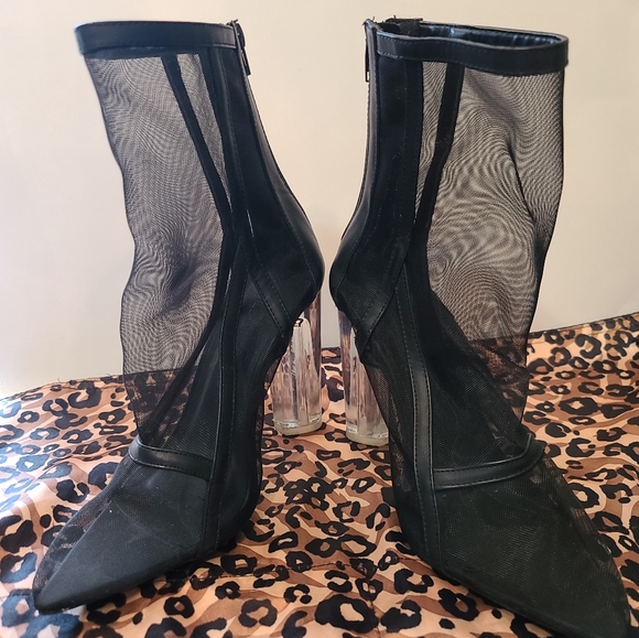 Black Mesh Zippered Boots Lucite Heels New w/o tags size 8 - Picture 2 of 6